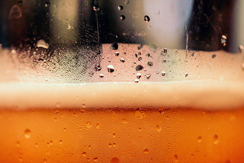 Co je horší: alkohol, nebo kratom?