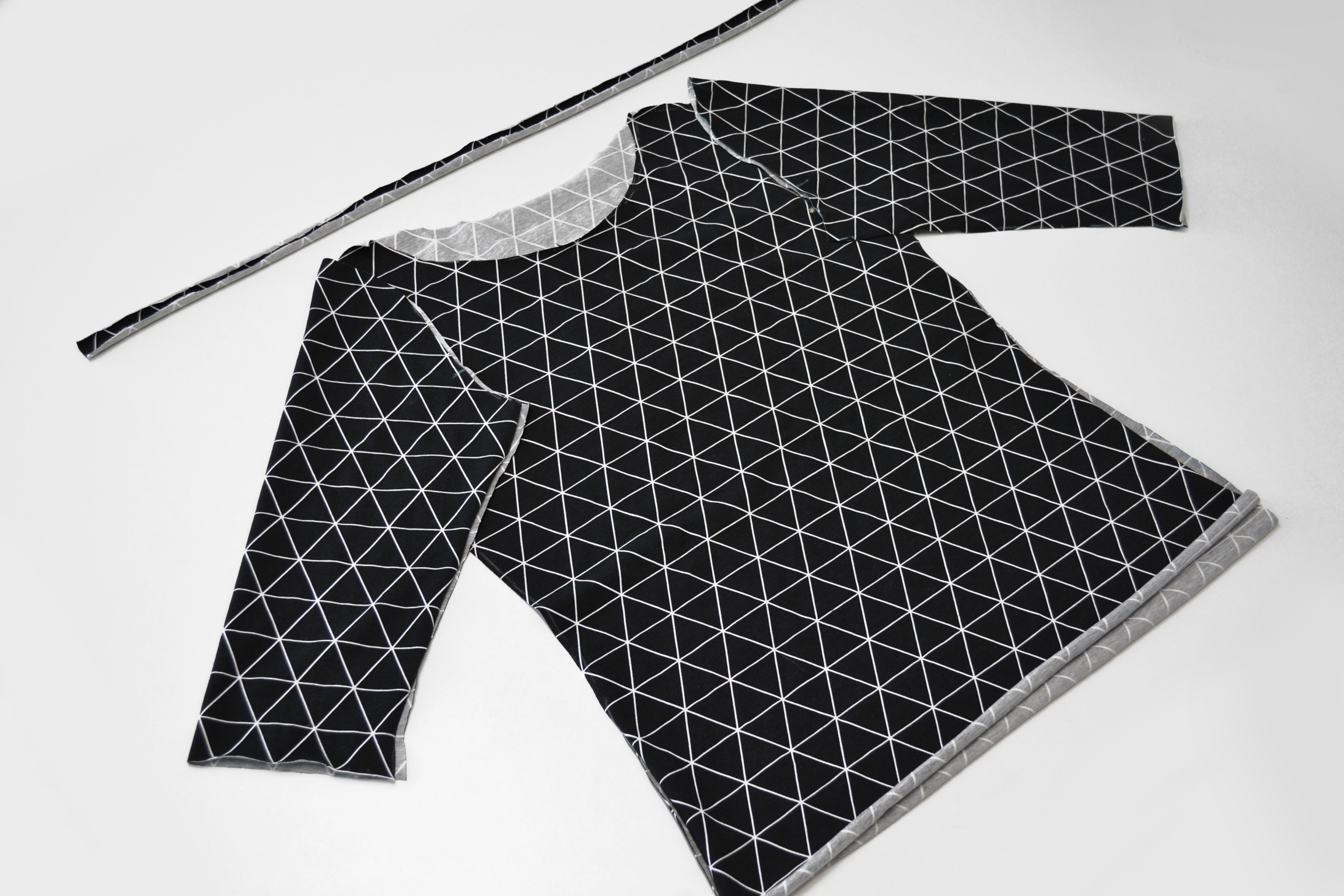 Návod na ušití dámské triko LODIČKOVÝ VÝSTŘIH vel. 34 - 48 (střih zdarma)