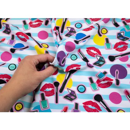 SHAPE - letní make-up