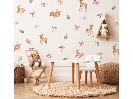 Dělá na zdi samolepky