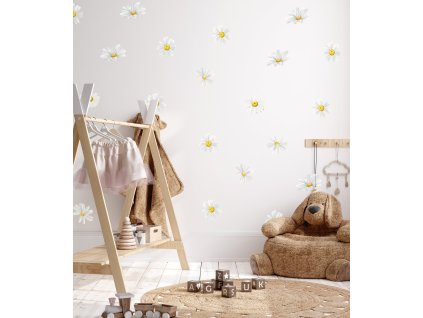 Kvetinové nálepky na stenu. So sedmokráskami