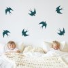 Nálepky na zdi ptáků. Dekorace vlaštovek