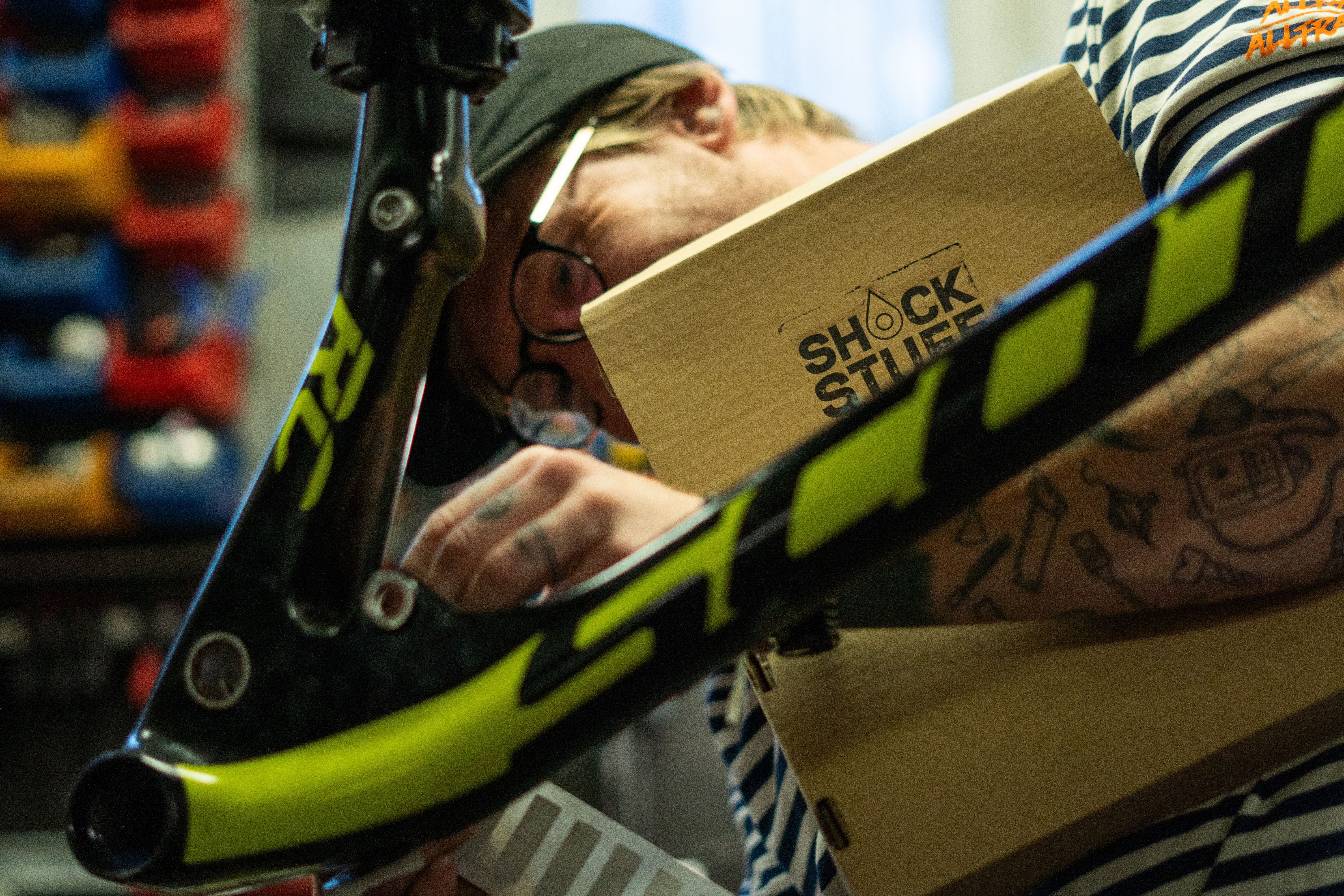 Kontrola vůle zadní stavby