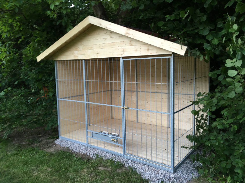 Kotec pro psa 2x3m se šindelovou střechou Střecha červená bobrovka
