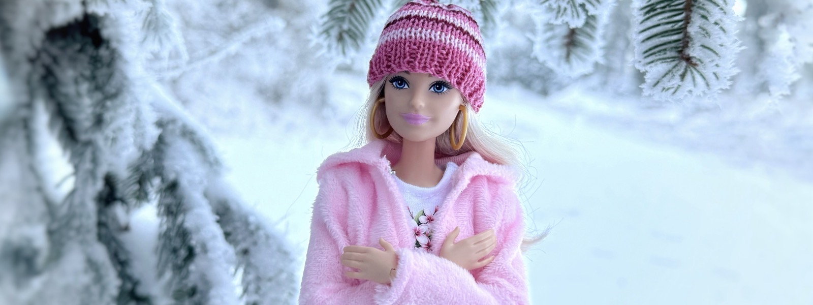 Ručně šité zimní oblečení pro panenky Barbie – kolekce Zima 2026
