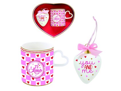 Hrnek 320 ml s uchem ve tvaru srdce a porcelánové závěsné srdce - Malá srdíčka