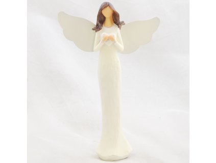 Figurka anděla v krémových šatech se srdíčkem /21,5*13,5 cm/