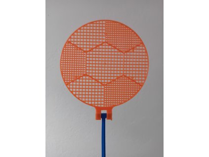 Plácačka na mouchy, fotbalový míč oranžový