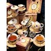 Porcelánový hrnek na stopce, dekor G. Klimt POLIBEK v dárkové krabičce 480 ml...