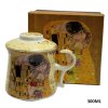 Porcelánový hrnek se sítkem a víčkem, G. Klimt Polibek v dárkové krabičce - 300 ml