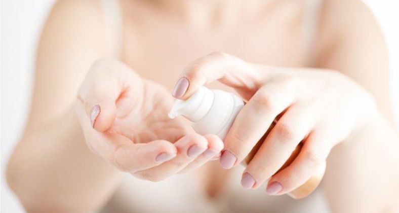 Co jsou to ceramidy a jak tito bojovníci proti stárnutí fungují?