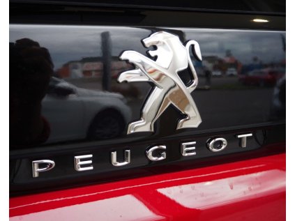 Znak nalepovací logo Peugeot na víko kufru Peugeot 5008