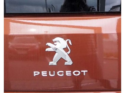 Znak nalepovací logo Peugeot na víko kufru Peugeot Rifter