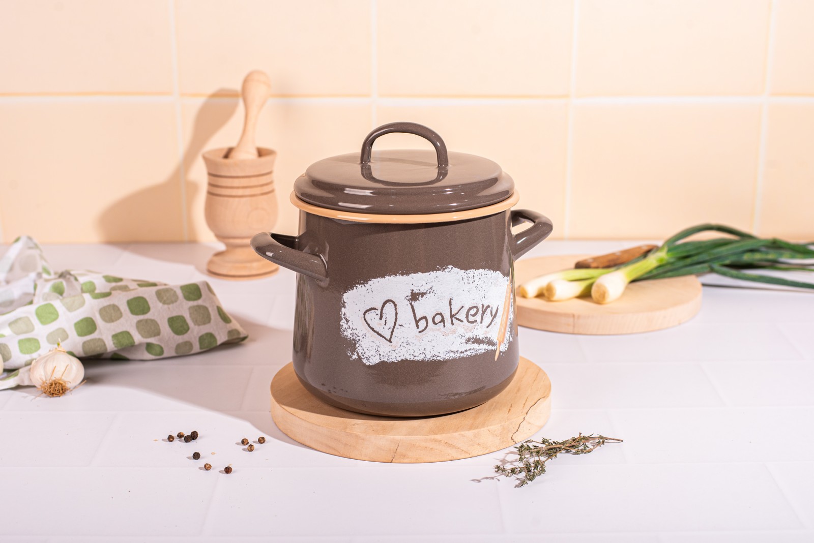 Smaltované nádobí Bakery