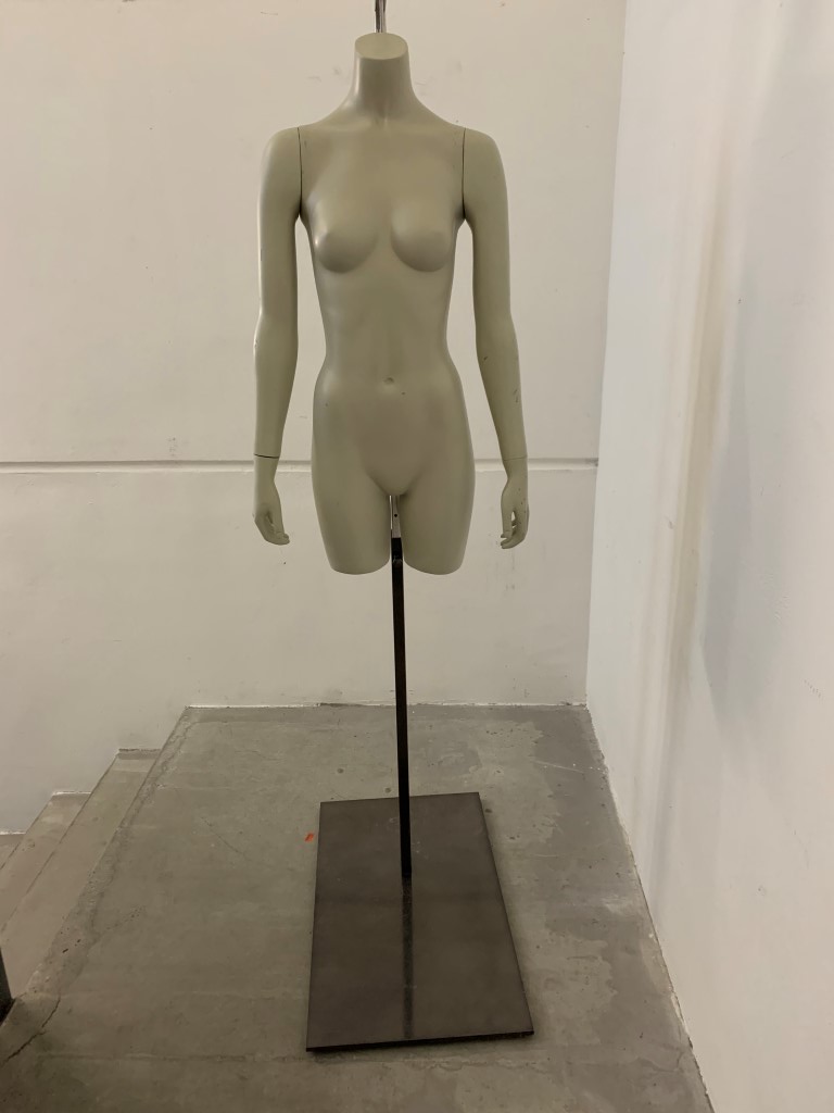Dámaka figurína torzo 90 cm B-Tovar Veľkosť: 90cm, Farba: Hnedá