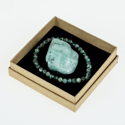 set smaragd mineral naramok gulickovy kamen tromlovany surovina hornina liecive kamene liecivy prirodny kamen shop anglicak