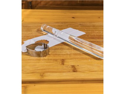 Váleček na drátkované květiny