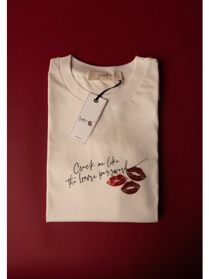 T-SHIRT - Crack me like the Louvre password 💋