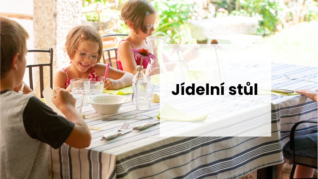 Jak vybrat bezpečný a praktický stůl pro rodinu s dětmi