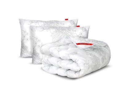 Plapumă anti-alergică pentru toate anotimpurile + 2 perne (Dimensiuni plapumă albă: 220 x 200 cm)
