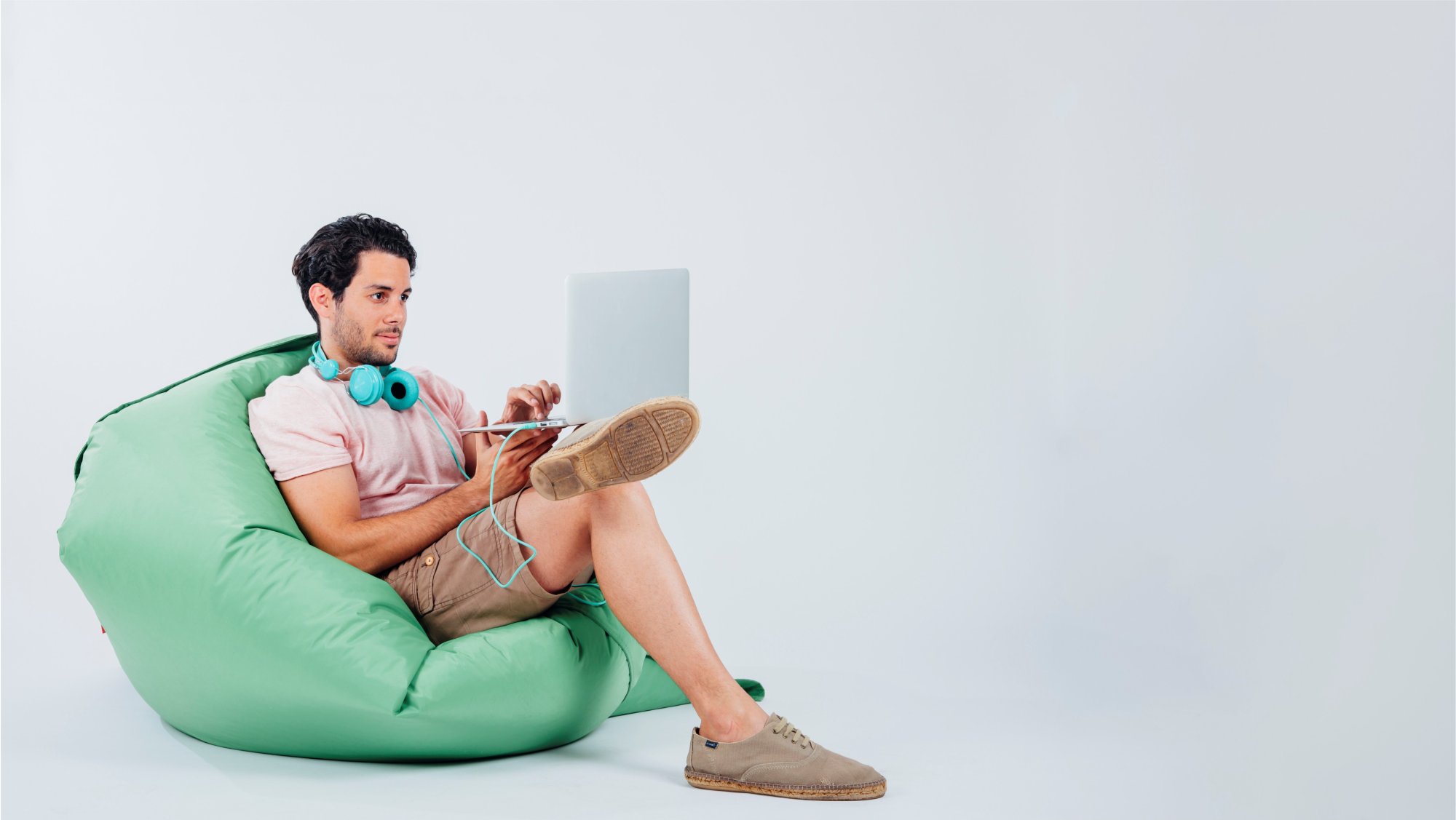 Tudi brez stolčka je sedenje udobno