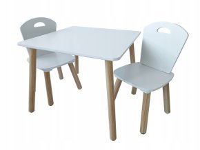 Biely detský stôl so stoličkami