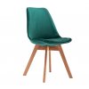 zelená velúrová stolička s drevenými nohami