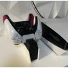 stojan-na-ovladače-ps5-3d-tisk-pla