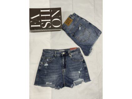džínové kraťasy