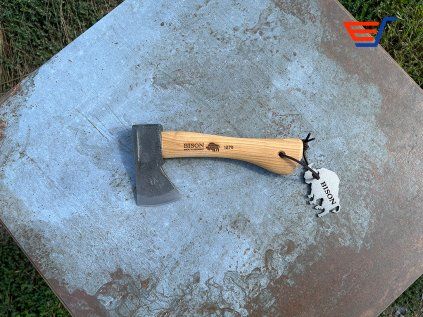 Hiking Hatchet 250 mm 02