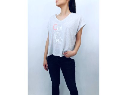 Calvin Klein Performance DRY Grey stylový sportovní crop top s nápisem