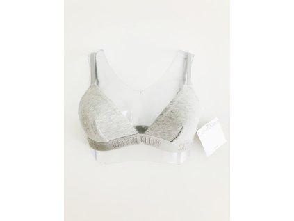 Calvin Klein Triangle Grey sportovní šedá podprsenka s nápisy po celém obvodu