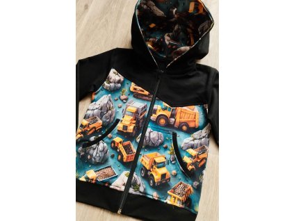 541256163 1503399157328222 2470473324191597309 n