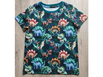 551694376 749796161386682 7098137677171456181 n