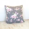 polštářek šedé růžičky - 40cm x 40cm