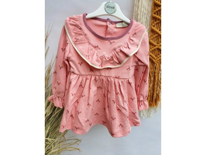 Dívčí růžové šaty s motýlky