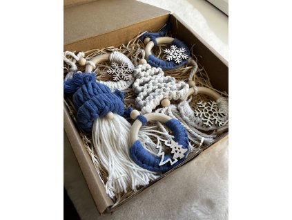 Vánoční ozdoby na stromeček z macramé