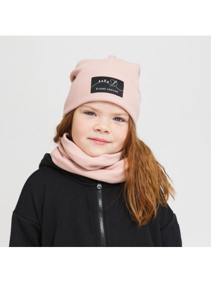 Pudrová žebrovaná čepice (Velikost M)