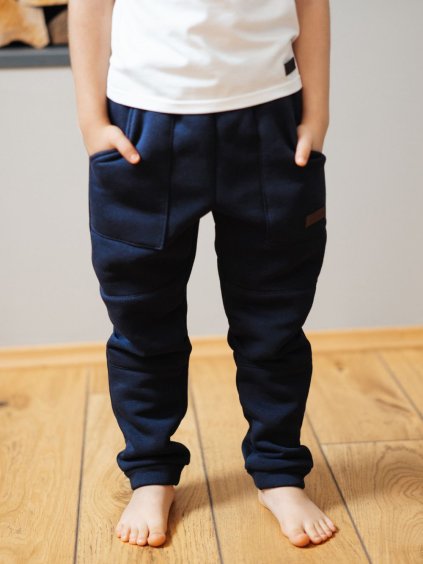 Vyladěné hřejivé tepláky navy 1