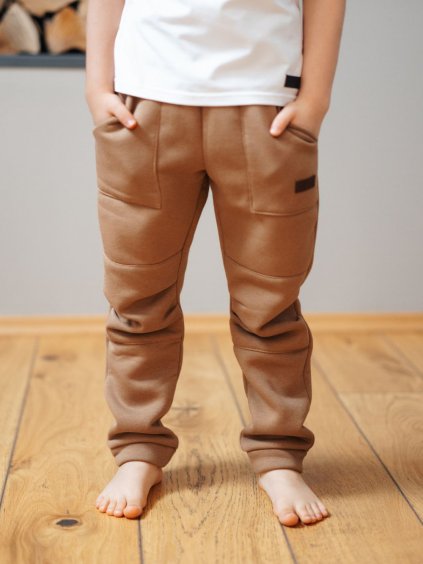 Vyladěné hřejivé tepláky camel 1