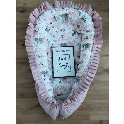 Hniezdo pivónia so staroružovou