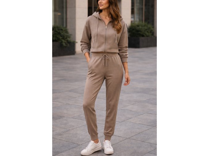 501569C6 7ED3 4345 8DC2 DAAC64F5B3F2