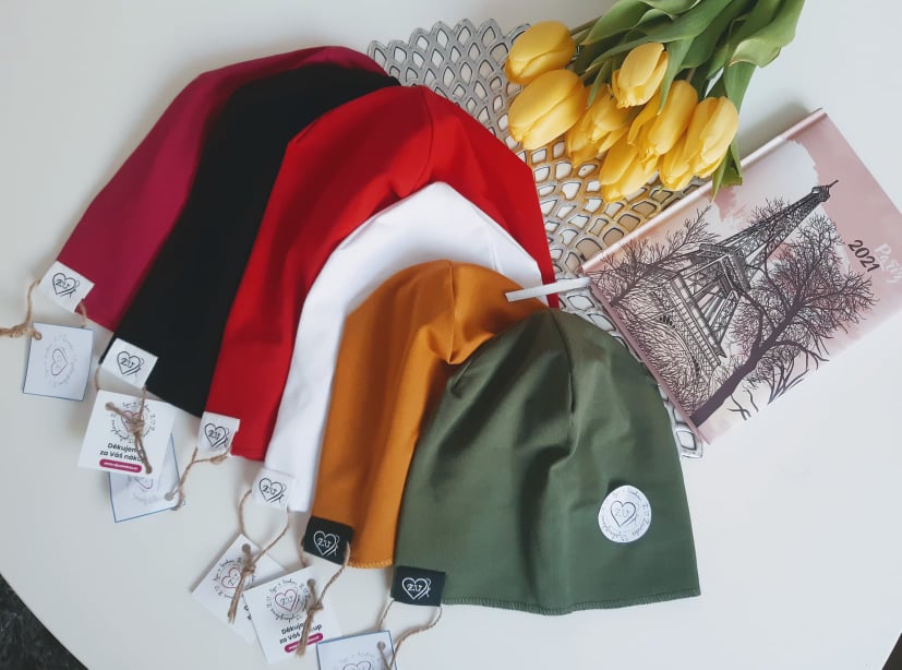 Jarní úpletové čepice