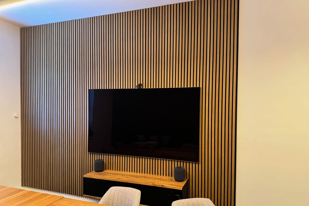 Akustické panely za televizi: Vylepšete zvuk a design vašeho interiéru s panely na zeď