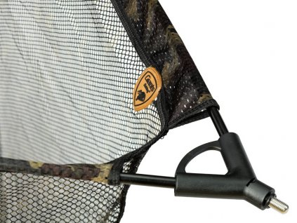 6186 podberakova hlava carp net head camo 105x105cm