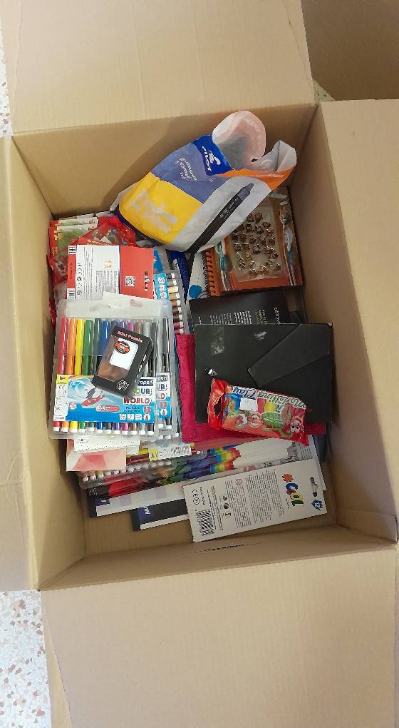 Zbierka pomôcok do školy a oblečenia od SOŠ Dopravná