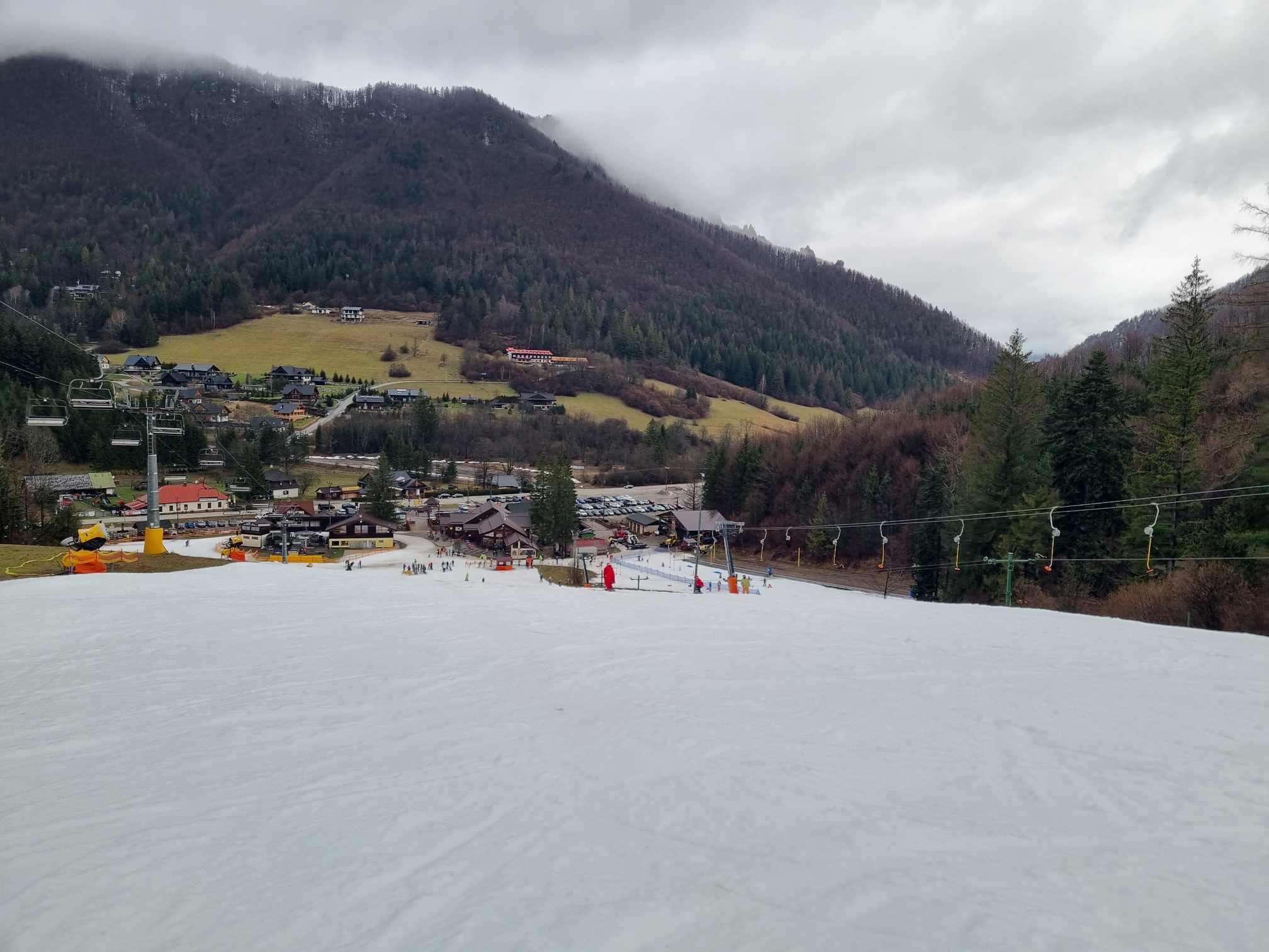 Lyžuj a pomôž Vrátna