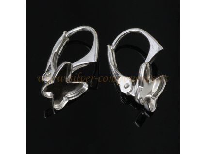 nausnicovy hacek pro motylky