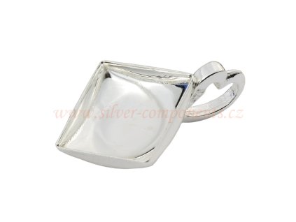 privesek ctverec se srdcem