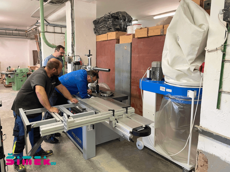 Montáž vybavení do dílny pro SOU Oselce